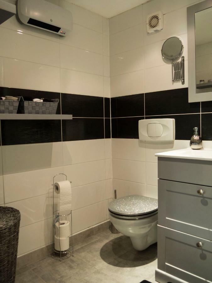 Chez Daisy Villa Montbron ภายนอก รูปภาพ
