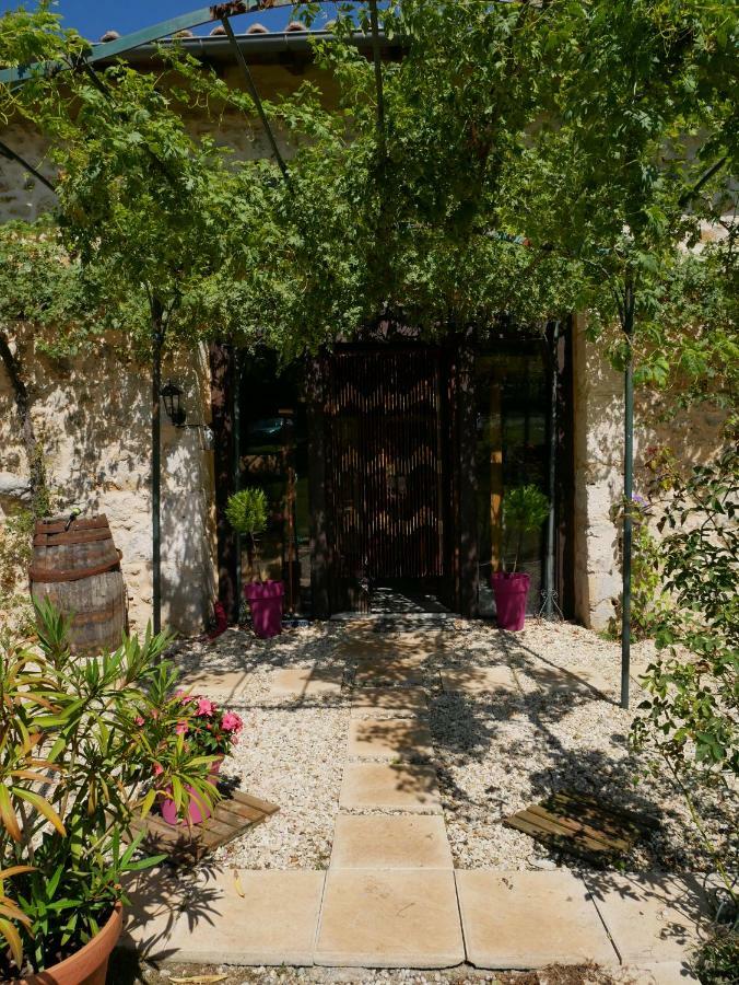 Chez Daisy Villa Montbron ภายนอก รูปภาพ